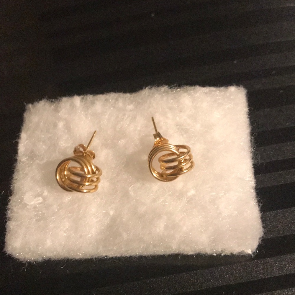 14 karat gold earrings
